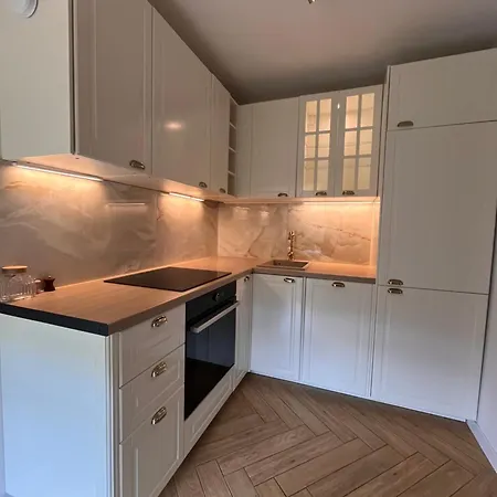 Premium Apartament4you * 기지크코