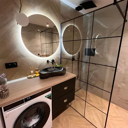 Premium Apartament4you * 기지크코