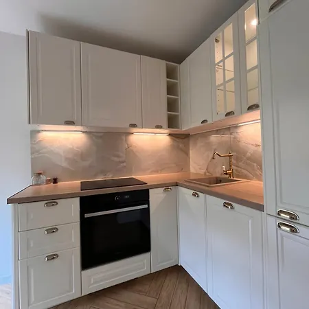 Premium Apartament4you 아파트 기지크코